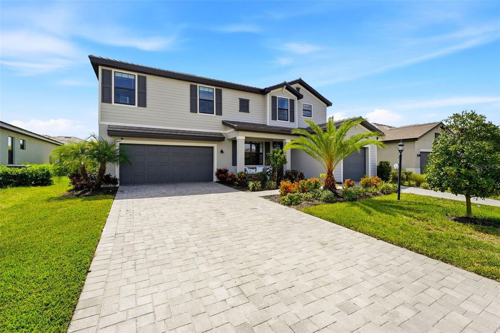 Image 2 of property listing at 4886 SEAFOAM TRAIL, Bradenton, FL 34211