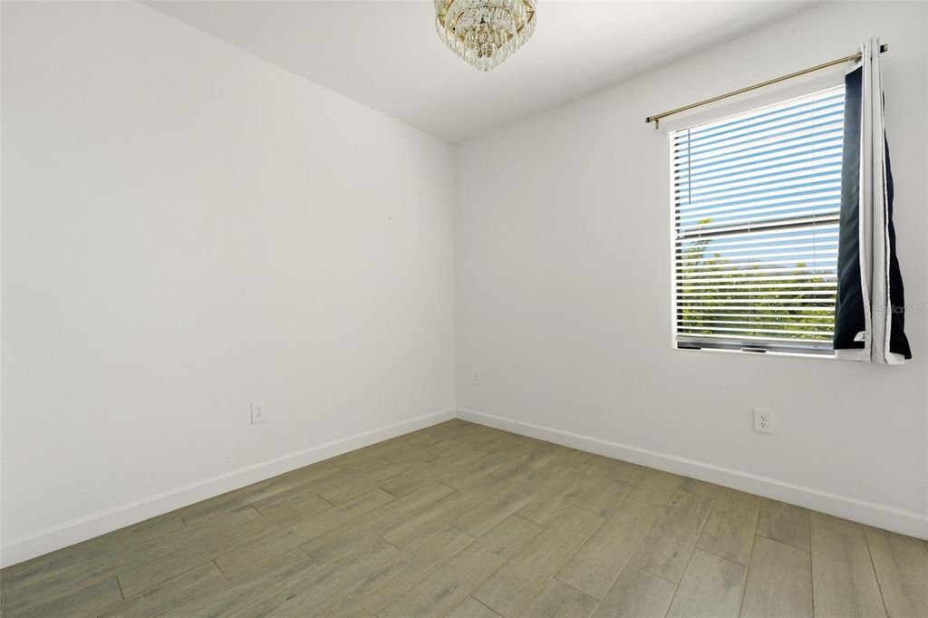 Image 17 of property listing at 4886 SEAFOAM TRAIL, Bradenton, FL 34211