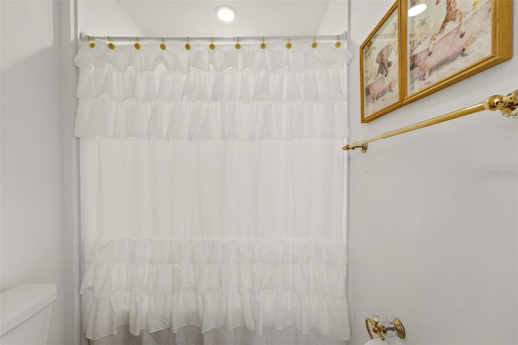 Image 36 of property listing at 4886 SEAFOAM TRAIL, Bradenton, FL 34211