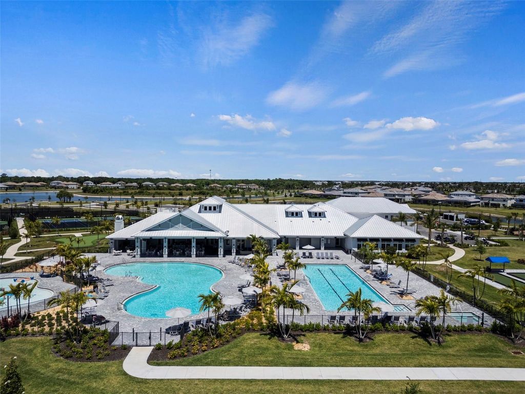 Image 48 of property listing at 4886 SEAFOAM TRAIL, Bradenton, FL 34211