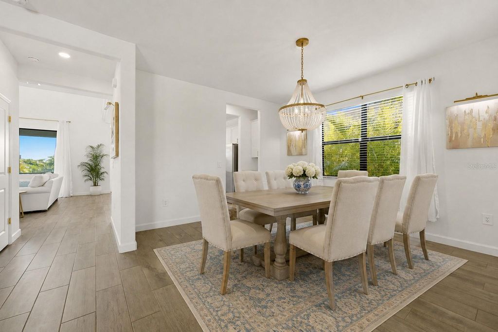 Image 6 of property listing at 4886 SEAFOAM TRAIL, Bradenton, FL 34211