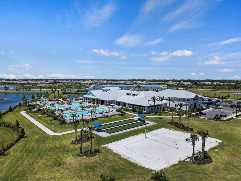 Image 58 of property listing at 4886 SEAFOAM TRAIL, Bradenton, FL 34211