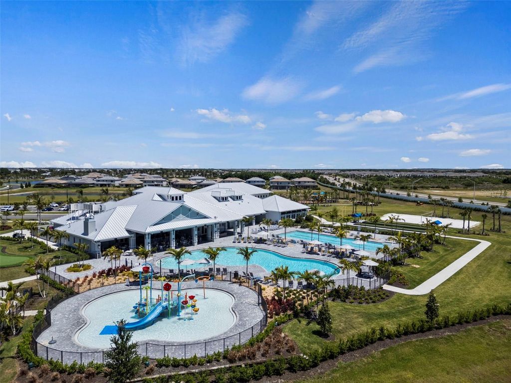 Image 60 of property listing at 4886 SEAFOAM TRAIL, Bradenton, FL 34211