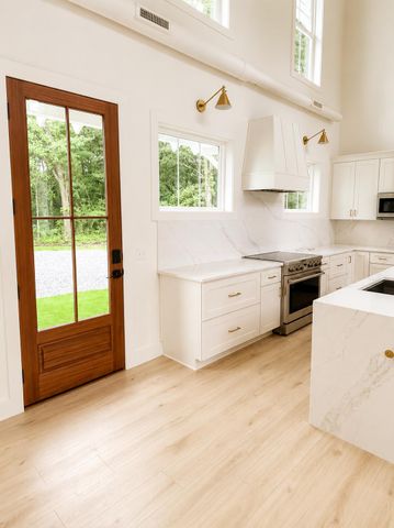 2323 Old Georgetown Road, Mount Pleasant, SC 29466