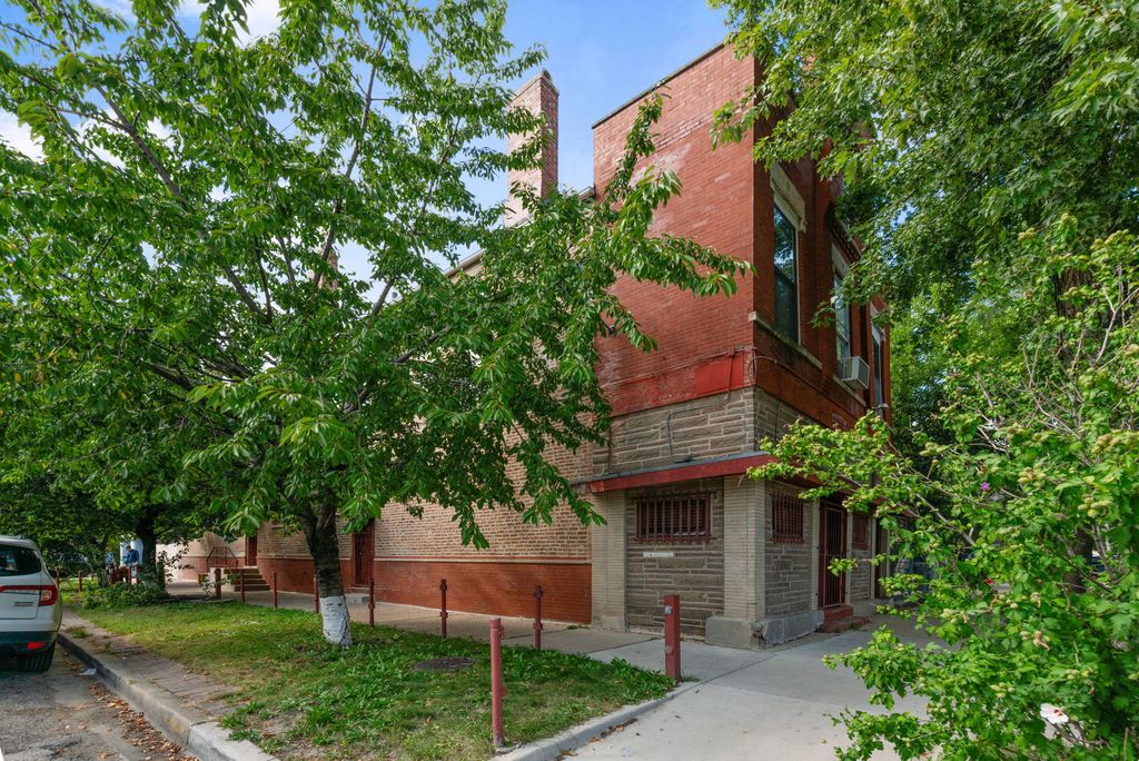 2258 S Whipple Street, Chicago, IL 60623 — exterior