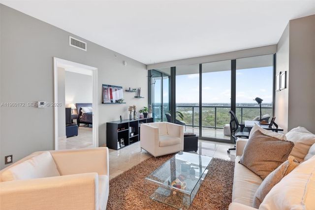 601 NE 36th St 2204, Miami, FL 33137