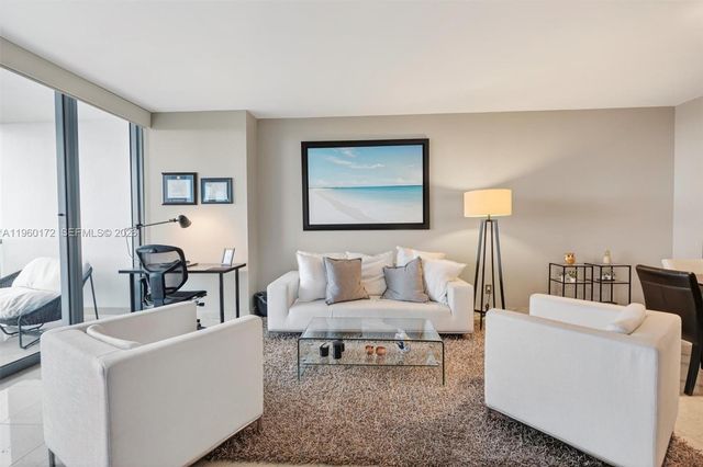 601 NE 36th St 2204, Miami, FL 33137