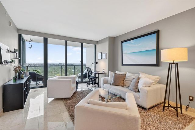 601 NE 36th St 2204, Miami, FL 33137