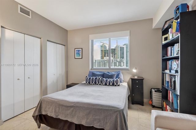 601 NE 36th St 2204, Miami, FL 33137