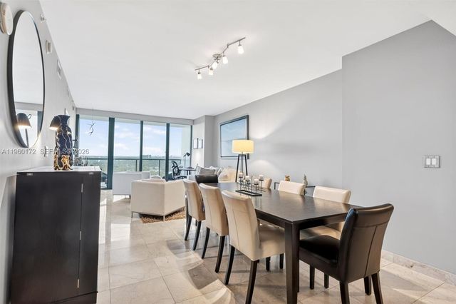 601 NE 36th St 2204, Miami, FL 33137