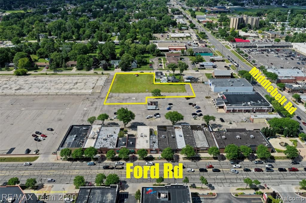 5705 Middlebelt Road, Garden City, MI 48135