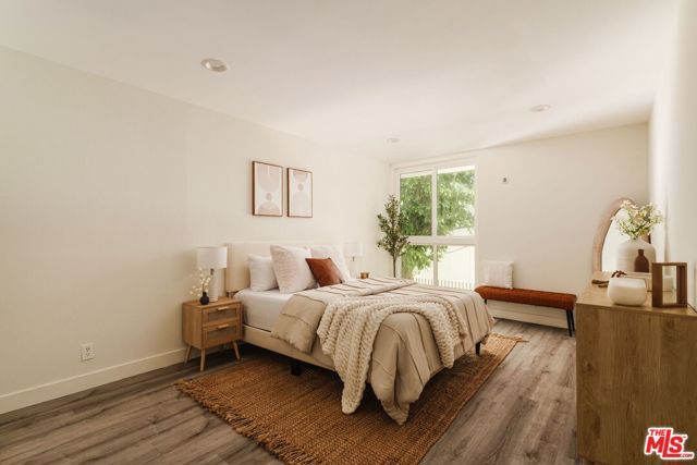 911 N Kings Road 110, West Hollywood, CA 90069