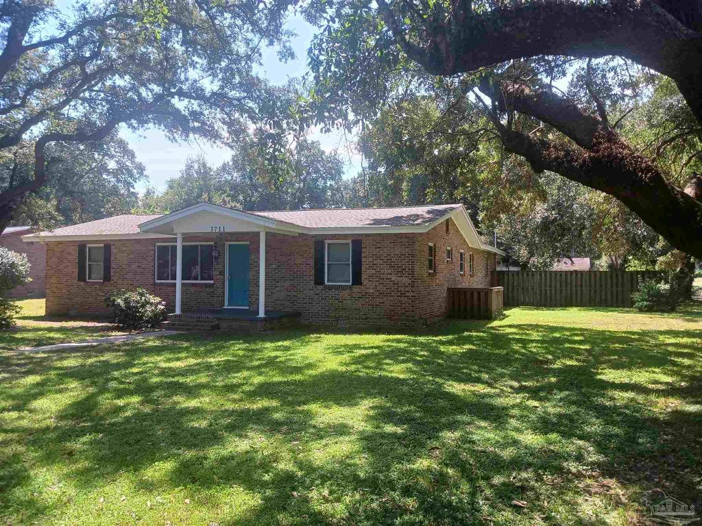 3711 Raines St, Pensacola, FL 32514