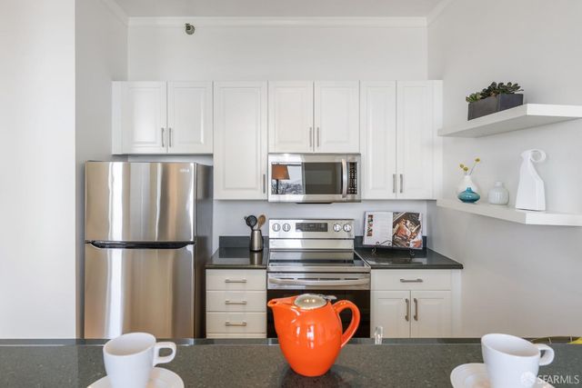 355 Buena Vista E Avenue 605W, San Francisco, CA 94117