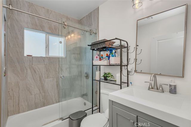 1247 N Neptune Avenue, Wilmington, CA 90744