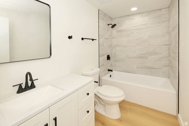 3706 S BUCKEROO CIR, Magna, UT 84044