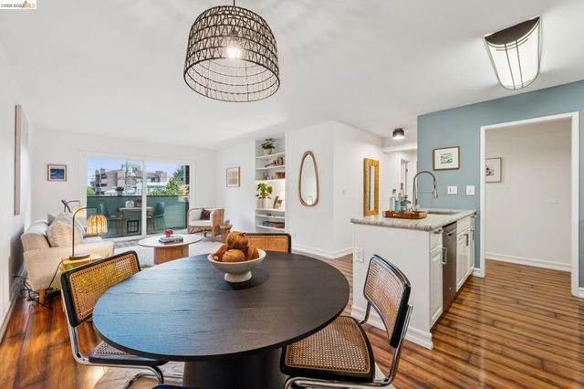 199 Montecito Ave 301, Oakland, CA 94610