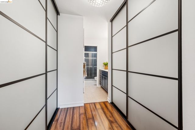 199 Montecito Ave 301, Oakland, CA 94610