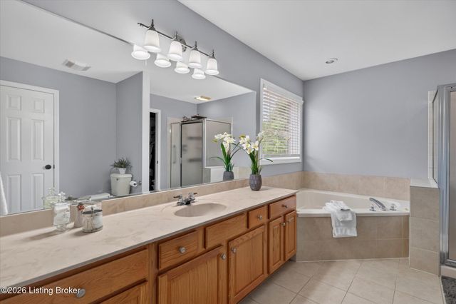 9707 Forestwood Dr, Louisville, KY 40299