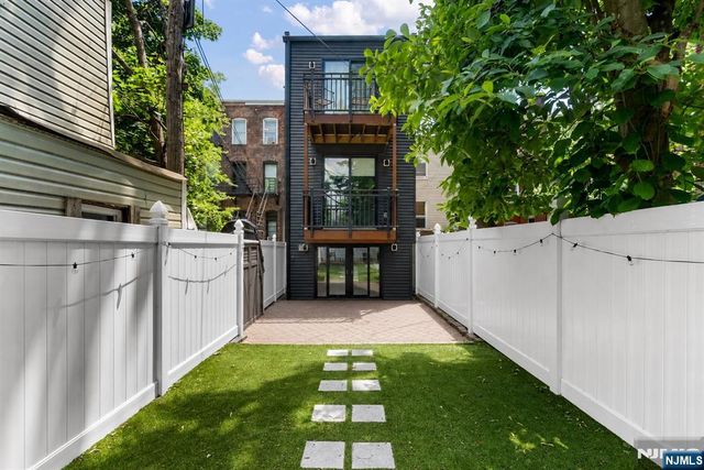 13 Britton Street 1, Jersey City, NJ 07306