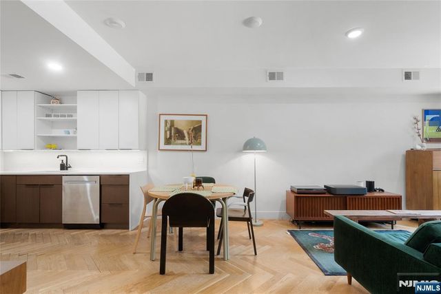 13 Britton Street 1, Jersey City, NJ 07306
