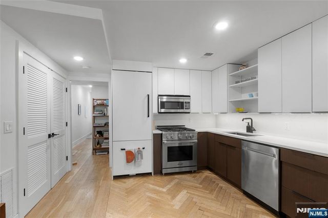13 Britton Street 1, Jersey City, NJ 07306