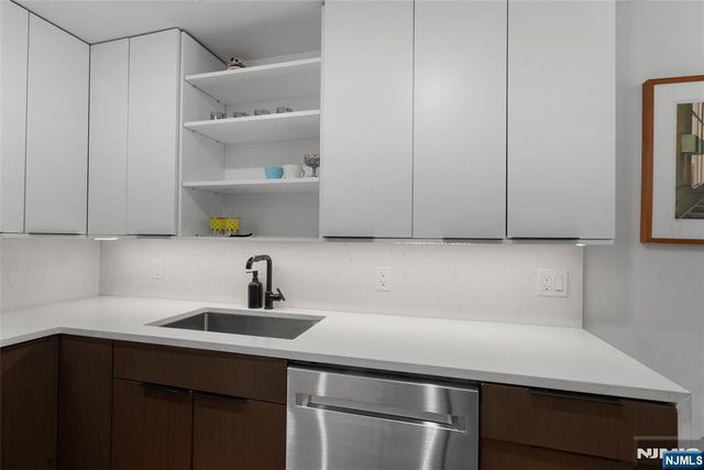 13 Britton Street 1, Jersey City, NJ 07306