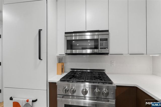 13 Britton Street 1, Jersey City, NJ 07306