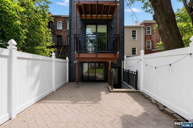 13 Britton Street 1, Jersey City, NJ 07306