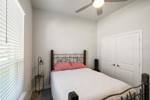 2214 Clements Shore Lane, La Porte, TX 77571