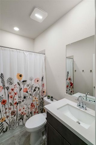 2214 Clements Shore Lane, La Porte, TX 77571