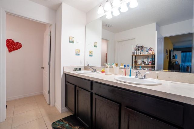 9228 HALSEY DRIVE, Groveland, FL 34736
