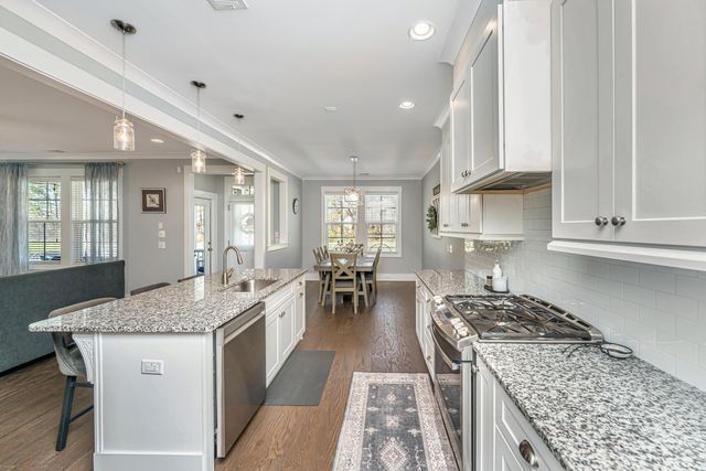 414 Hamlet Circle, Goose Creek, SC 29445