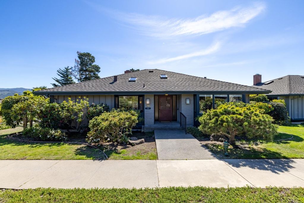 94 Del Mesa Carmel, Carmel, CA 93923