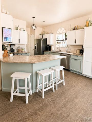 978 E Sandusky Dr, Pueblo West, CO 81007