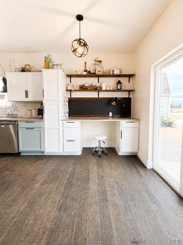 978 E Sandusky Dr, Pueblo West, CO 81007