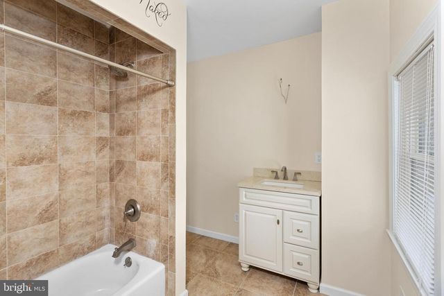 312 MONMOUTH ST, Hightstown, NJ 08520