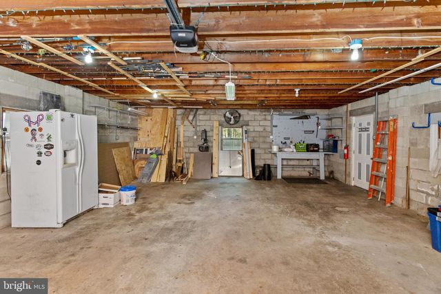 312 MONMOUTH ST, Hightstown, NJ 08520