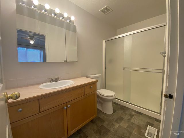 107 S Banner Street, Nampa, ID 83686