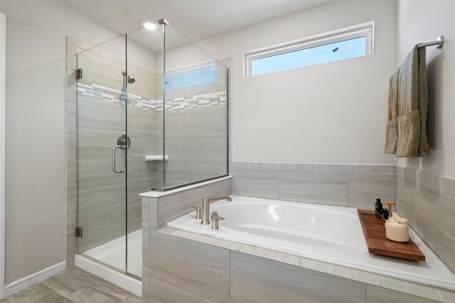 2469 SOUTHLAWN LANE, Clermont, FL 34714