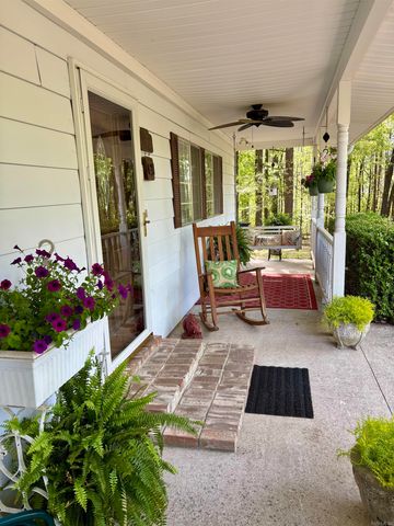 611 Harrod Rd, White Hall, AR 71602