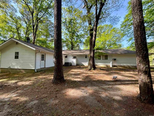 611 Harrod Rd, White Hall, AR 71602