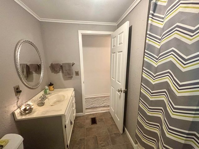 611 Harrod Rd, White Hall, AR 71602