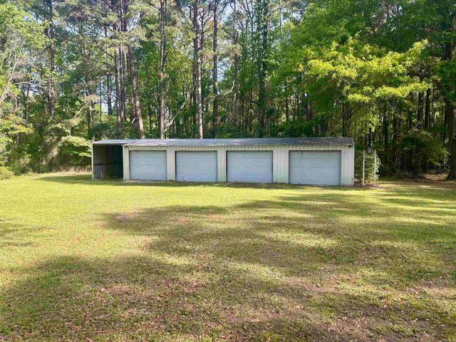 611 Harrod Rd, White Hall, AR 71602