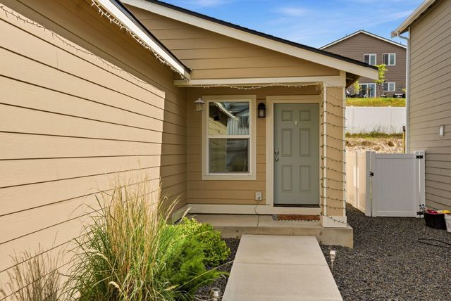 4471 W Brookfield Ave, Spokane, WA 99208