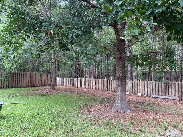 23 Isle Of Palms Drive E, Bluffton, SC 29910