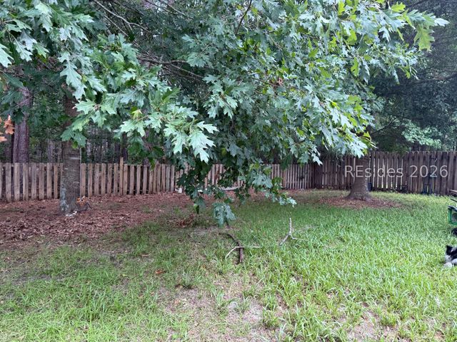 23 Isle Of Palms Drive E, Bluffton, SC 29910