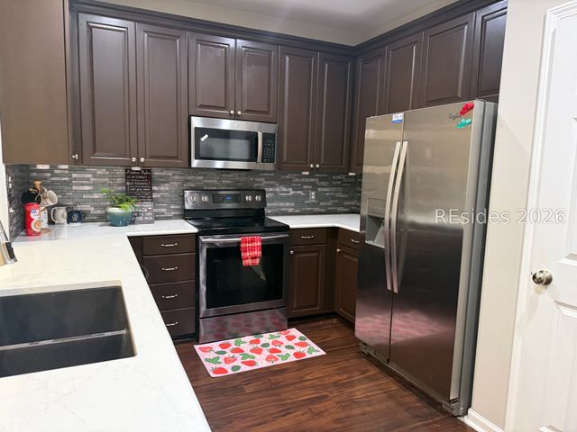 23 Isle Of Palms Drive E, Bluffton, SC 29910