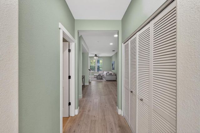 413 17th St, Sacramento, CA 95811