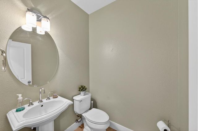 413 17th St, Sacramento, CA 95811